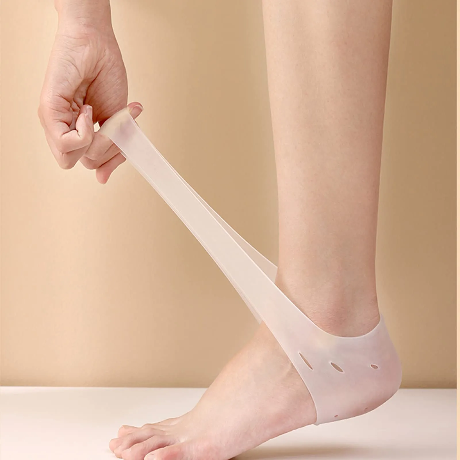 4 Pairs Heel Pads Silicone Gel Heel Protection Heel Gel Pads Heel Socks for Heel Spurs Plantar Fasciitis, Very Suitable for Heel Pain, Dry Cracked Heel for Women Men